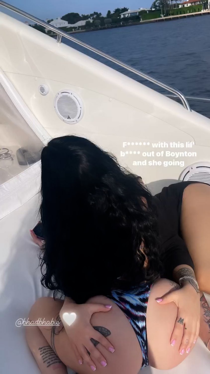 Bhad BB and her Thot friends Hannah Twerking on Boat #noppADAS