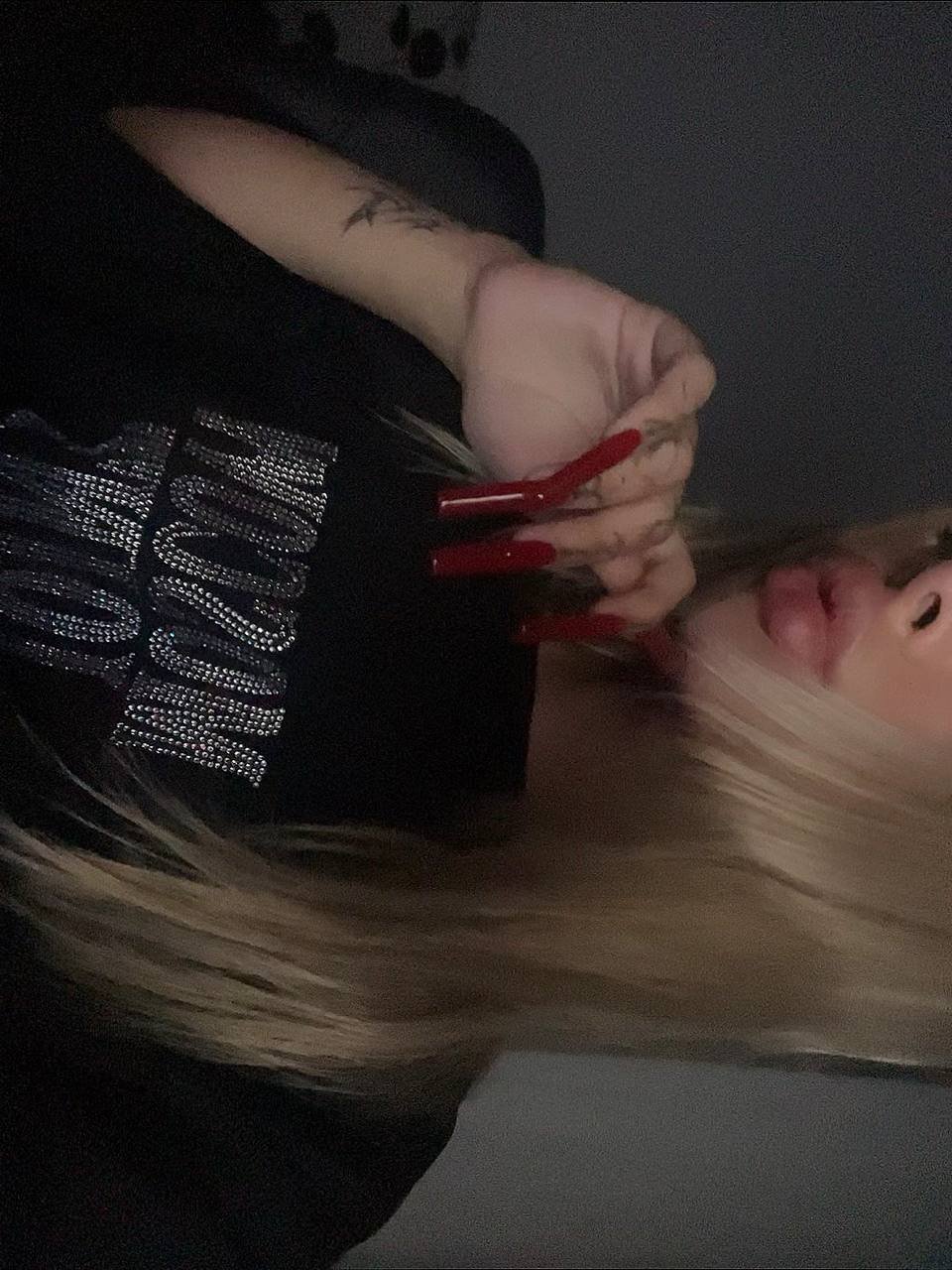 Pouty Bimbo Slut #QPP8fIkB