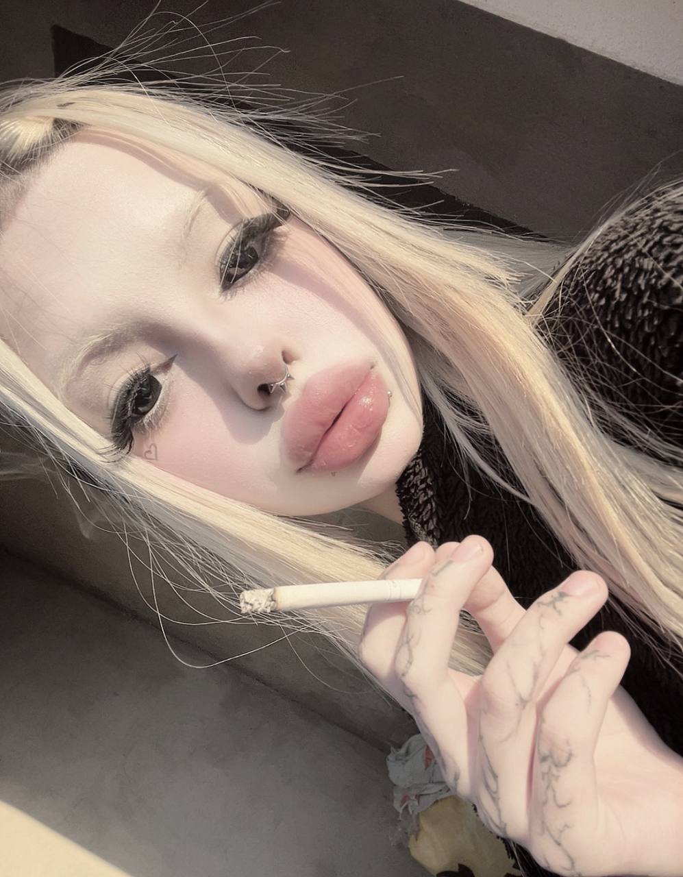 Pouty Bimbo Slut #YSsg23KW