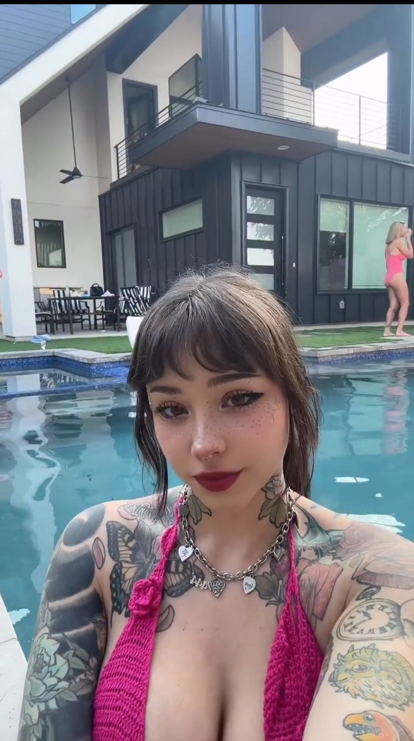 Juneeberri Suicidegirls #AedzbpO2